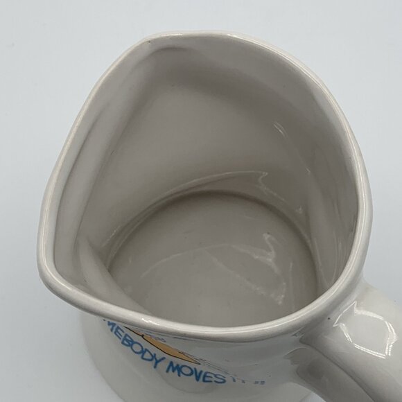 Ziggy 'Crumpled' Mug EVERYTIME I FIGURE OUT WHERE ITS AT SOMEBODY MOVES IT 1988 - Picture 5 of 7